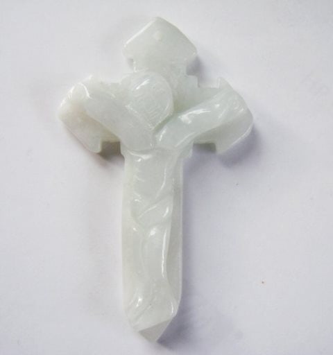 Natural green jadeite jade Cross Grade B: Gems: Natural Jadeite Jade Handwork Carving Design Cross Faces and smooth Back Side Grade: B Item Type: Pendant Necklace Origin: China Color: White /Mixed light Green Weight:8.39 grams Size: H 5