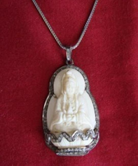 Carved Bone Guanyin & Diamond 1.40Ct 18k B/g Overlay (1 of 5)
