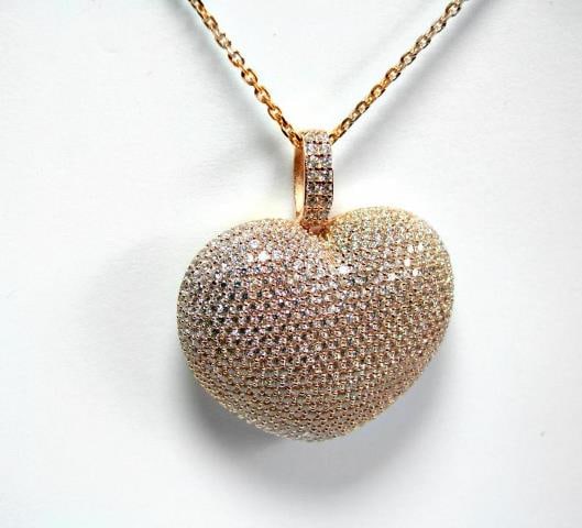 Creation Diamond/ Heart Pendant 2.51Ct 18k R/g Overlay: Gem: Creation Diamond Qty: 1 Item: Heart Pendant Face: W 14 x L 20 mm Micro Pave Setting Weight: 2.51 carat round brilliant Clarity: VVS1 Color: F Metal: 18k Rose gold overlay 925 silver (10.21g