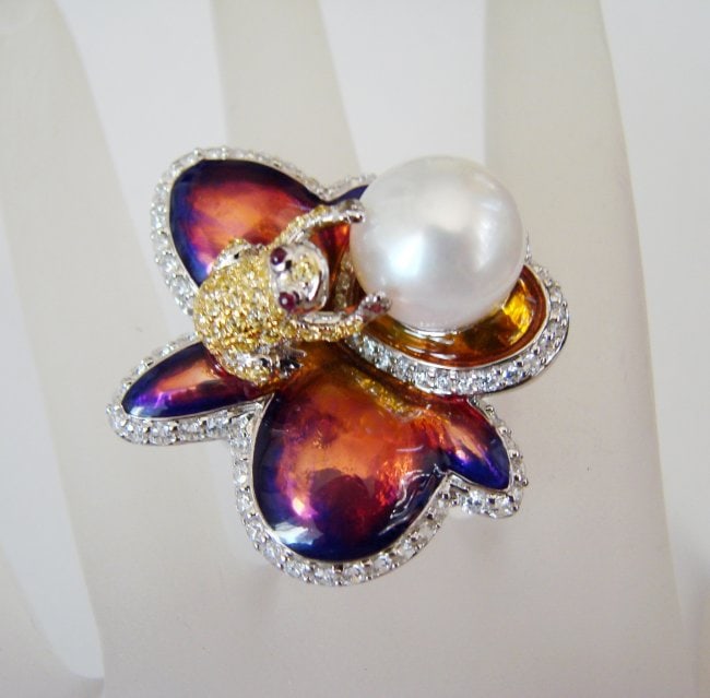Culture Pearl Creation Diamond 1.23Ct 18k W/g Over: Gem Type: Natural Culture Freshwater Pearl/Mother Pearl/Creation, Diamond Item: Ring, Size: 6.5, Band Thickness: 2-3mm Pearl: Size: 12mm Grade: A, Luster: Nice Color: Creamy/White White Stone: 1.23 ca