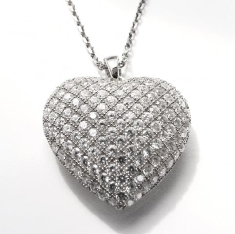 Creation Diamond Heart Pendant 2.00ct 18kW/g Over: Stunning Creation Diamond Pendant and High Quality Item Qty: 1 Clarity: VVS Color: F Weight: 2.00 carat round brilliant Item name: Heart Pendant 18k White gold rhodium overlay of pure 925 silver 925