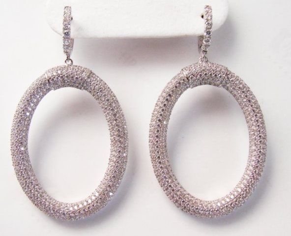 Creation Diamond Dangle Earring 9.3018k W/G Overlay 925: Creation Diamond Earrings and High Quality Item Clarity: VVS,Color: F Stone: Approx 9.30 carat Round Brilliant Item: Earrings Dangle Oval Shape Length: 2"x1.1/4"inch, Thickness: 4.4 mm Design: Filigre