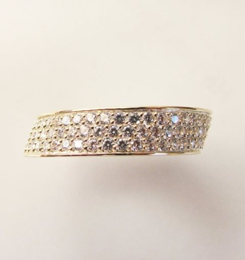 Creation Diamonds Ring 1.00Ct 18k Y/g Overlay: Creation Diamond Ring High Quality Item Item: Ring Clarity: VVS, Color: F Size: 7, Band Ring Face 1/2"-Thickness: 4-5 mm Setting: Micro Pave-Stone: 1.00 Carat round brilliant Metal: 18k yellow gold ov