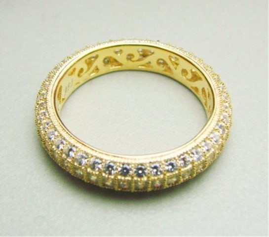 Diamonds Creation Eternity Ring 2.00Ct 18kY/g Overlay: Diamonds Creation Eternity Ring High Quality Item Item: Eternity Ring Quantity: 1 Clarity: VVS,Color: F Stone: 2.00 Carat round brilliant Setting name: Micro Pave 18k yellow gold overlay of pure 925 s