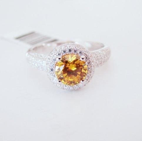 Natural Golden Yellow Beryl 11.99Ct 17.4x13.5x8.6mm (1 of 4)