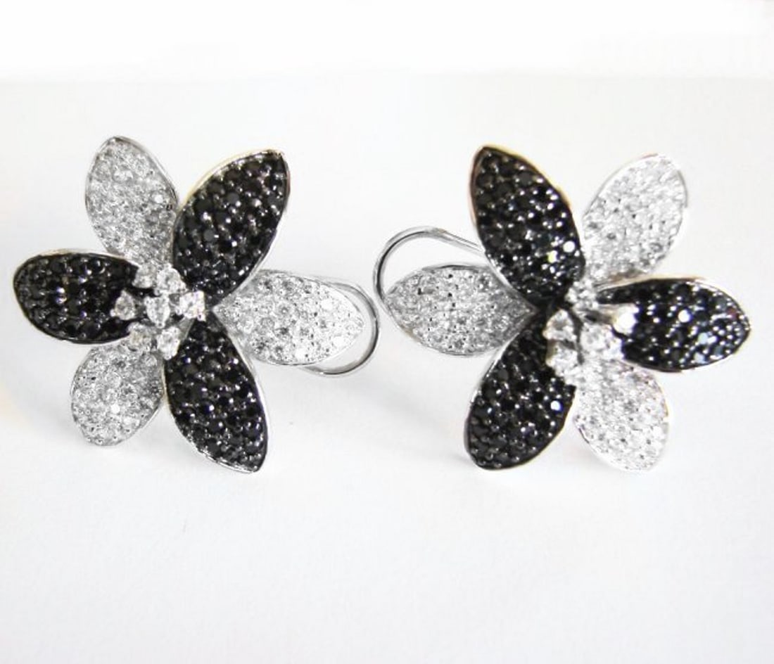 Creation Diamond W-B Earrings 7.98Ct 18k W/g Overlay 925 (1 of 3)