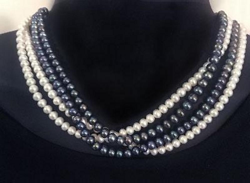 2 Strands Freshwater Necklaces 36? Endless: Gem Type: Freshwater pearl size 6-7mm Shaped: Of round Item: 2 Strands 36? Necklaces Endless Color: Creamy/White and Black/Peacock Luster: Good, No Knot, Thread: Silk Condition: New Handcrafted