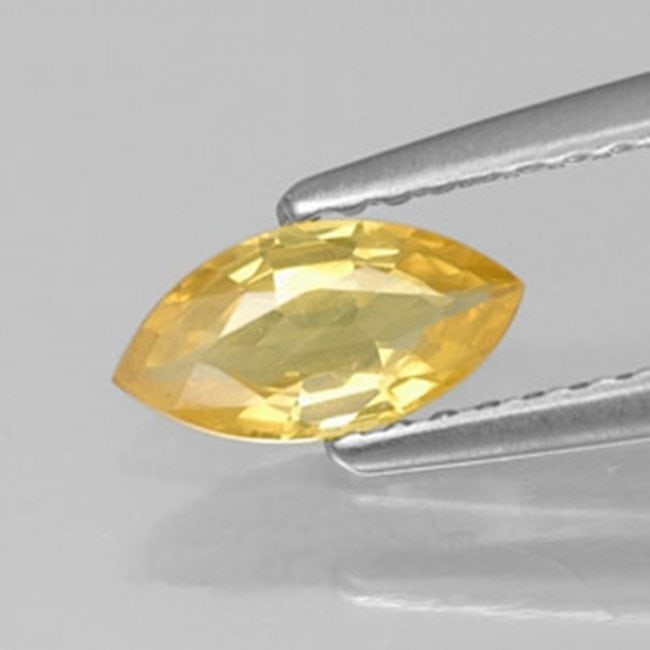 Loose Natural Golden Sapphire Marquise 1.54 Ct 10.5x5.4x3.3mm: Gems stone: Natural Golden Sapphire Weight:1.54 Ct Measurement:10.6 x 5.4 x 3.3 mm Shape:Marquise Facet Color:Golden Yellow Clarity:VS Treatment:Heated Origin:Tanzania