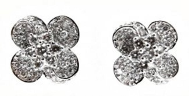 Cloverleaf Diamond Earring: 1.11 Carat 18k W/g: Gem type: Natural Diamond Qty: 1 pairs Item: Earrings (Post/Backing) Diameter size: 1/2"x1/2" Condition: New Total diamond weight: 1.11 carat Round brilliant Clarity: VS1, Color: F, Treatment: None