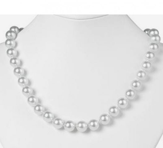 10 mm Swarovski Pearl Necklace Silver Clasp: Gem Type: Swarovski Crystal Quantity: 1 Measurement: 10 mm Clarity: A Color: White Shape: Round Origin: Austrian Length: 17 Clasp: 925 ball clasp Conddion: New, Treath: Silk knot: