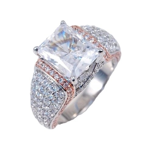 Creation Diamond Ring 5.50Carat 18k W-R/g Over: Creation Diamond Ring High Quality Item Item: Ring Clarity: VVS, Color: F Center stone: 4.00 Carat Princess cut Mounting: 1.50 Carat round brilliant 18k white gold and Rose gold overlay 925 silver Wei
