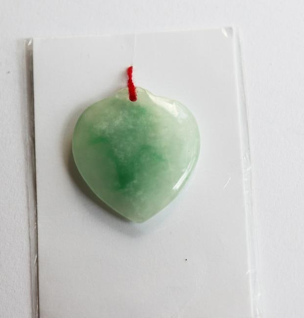Heart Shape Pendant Natural Jadeite Jade Grade A: Genuine Chinese Jadeite Jade Heart Shape Pendants Item: Pendants Polish Smooth Both Side Jade Color: Green with white Texture Grade: A Measurement: 24 x 26x Thickness 4.9 mm Texture.Transparency: