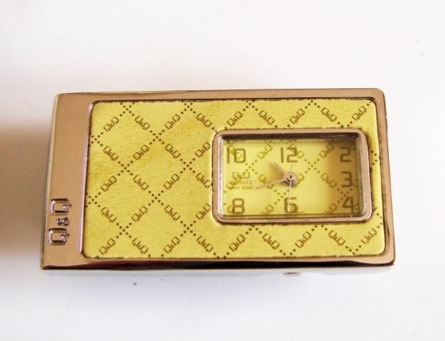 Money Clips Q&Q Quartz Water Resist Watch