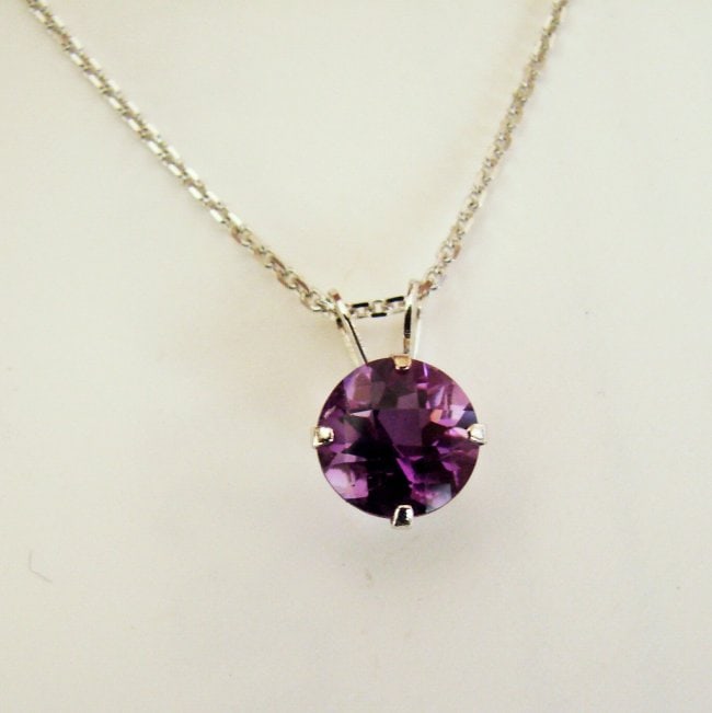 Pendant Amethyst Round 1.34Ct 14k W/g: Gem Type: Natural Amethyst Item:Pendant Weight: 1.34 Carat Round Checkerboard Measurement: 7x4.7 mm Clarity: VS,Color: Viole 14K White gold and 1.98 grams Diameter: 12x7 mm Style: Unique Pendant