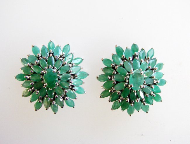 Natural Emerald Earrings 16.20Ct 18k W/g Overlay: Gems Type: Natural Emerald Item:Earrings-46 Pieces, Pieces, Marquise & Oval Shape Weight:16.20 Carat Clarity:SI3,I1,Color:Green,Treatment:Oiled Origin: Colombia Metal:18k White Gold Overlay 925 Silver