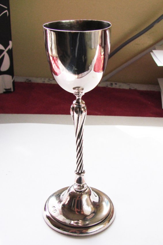 19Th Century Sterling Silver Stand Cup 49.11 grams: Sterling Silver Cup 19Th Century Weight: 49.11 grams Measurement: H 5" x Cup Face 1.1/2" x Stand 2" Estimated Value Price:$400 (This Item Ready Ship In Two Day) Don't Miss Liquidation Auction Sale!!!