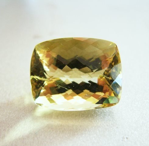 Loose Natural Lemon Topaz Cushion Shape 31.66Ct: Gem Type: Natural Lemon Topaz Weight: 31.66 Carat Measurement: 20.5.3x16.2x14.5mm Shape: Cushion Checkerboard Clarity: VS-Color: Light Yellow Origin: Brazil Estimate Value Price $1,580