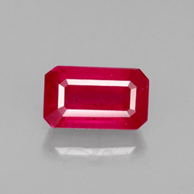 Loose Ruby Octagon Fecet 2.53Ct 9.9x5.5x3.9mm (1 of 2)