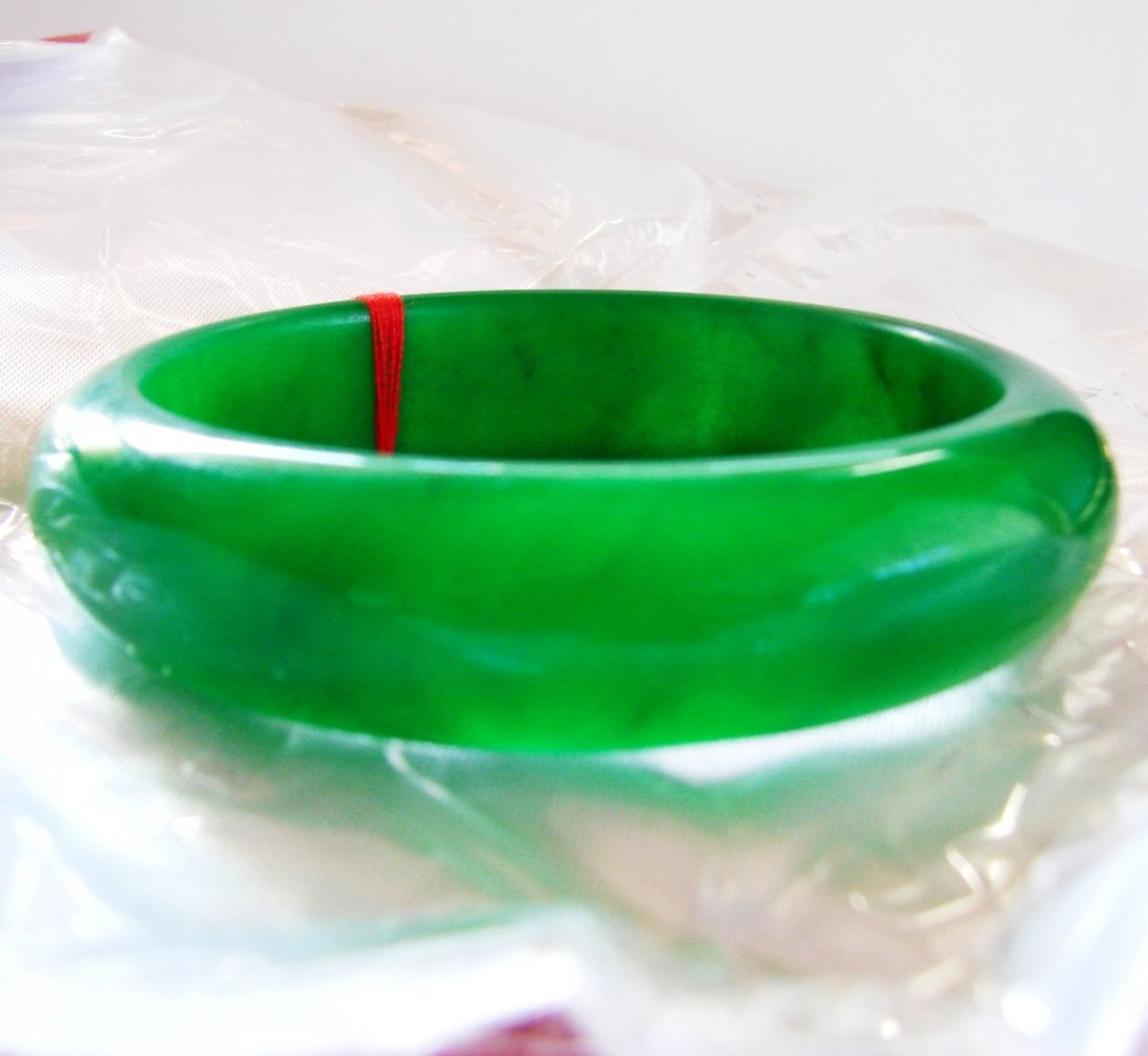 Natural Jadeite Jade Bangle Grade A Size:7.5 (1 of 4)