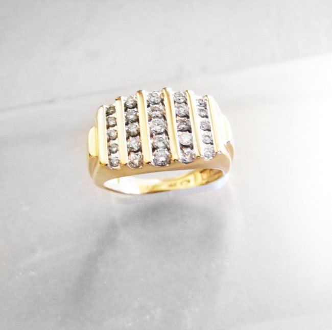 Man's Diamond Ring 1.04Ct 14k Yellow Gold Size: 8 (1 of 7)