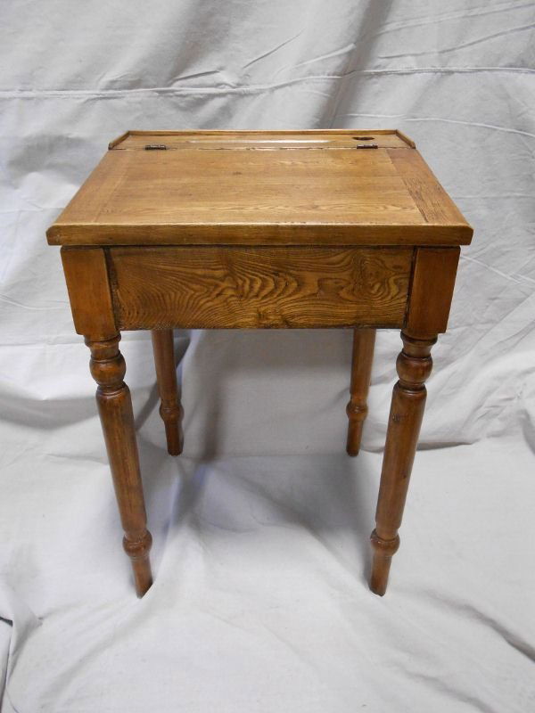 132 ANTIQUE LIFT TOP SCHOOL DESK