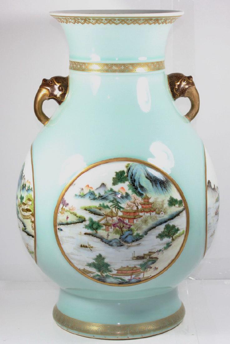 A LARGE CHINESE FAMILLE ROSE VASE (1 of 10)