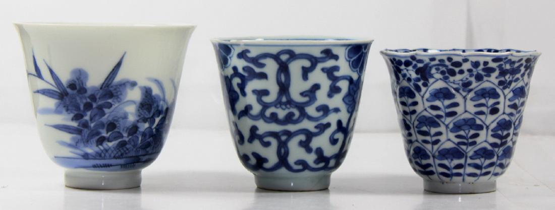 THREE LARGE CHINESE PORCELAIN TEA BOWLS (3X) (1 of 2)