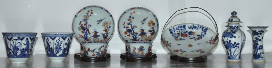 NINE CHINESE PORCELAIN CUPS/SAUCERS/VASES (9X) (1 of 8)
