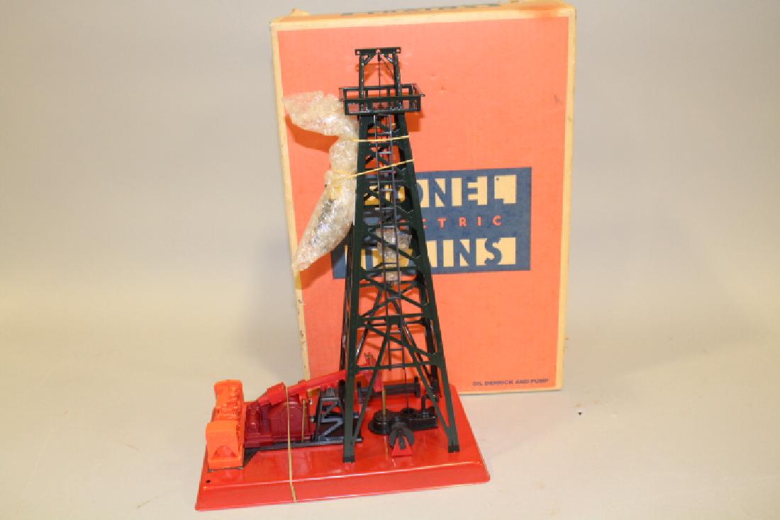 Lionel 62305 Oil Derrick & Pump w/ Box Unused
