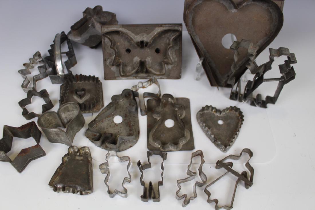 Lot of 20 Tin Cookie Cutters (1 of 1)