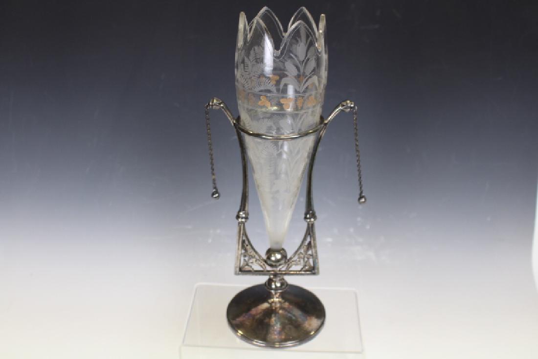 Victorian Art Glass Epergne - Single Trumpet (1 of 2)
