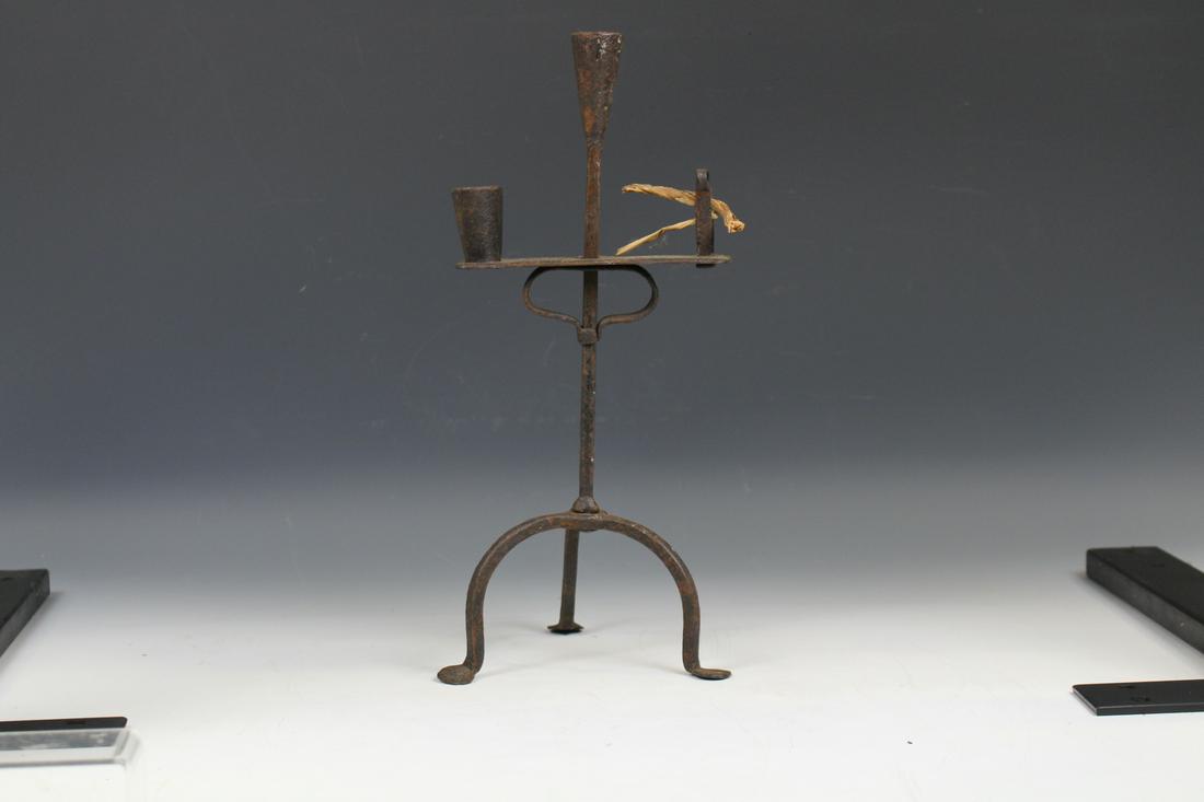 Rare 18th C Iron Adj Dbl Candle Rush Light (1 of 4)
