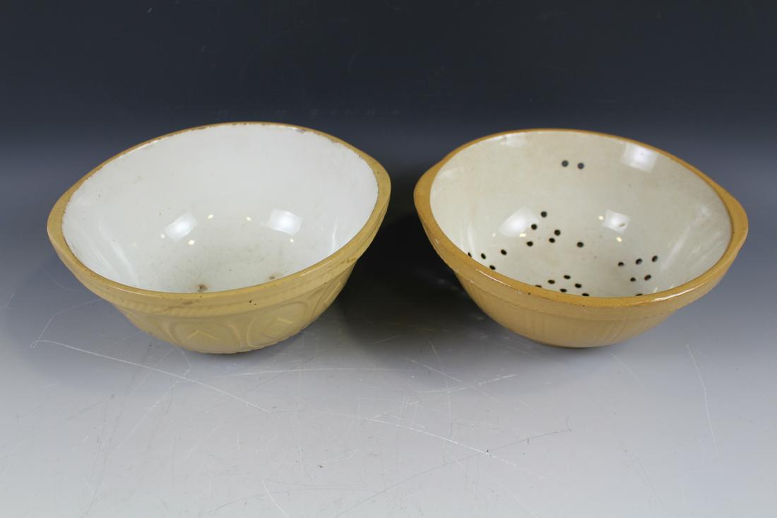 Green Co. Yellowware Mixing Bowl & Colander (1 of 4)