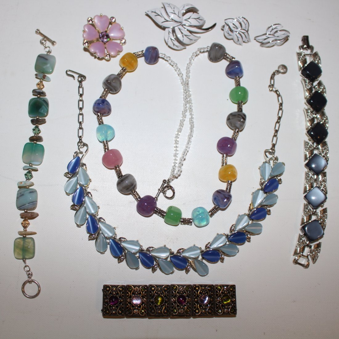 Vintage Costume Jewelry - Trifari, Monet & Coro (1 of 8)