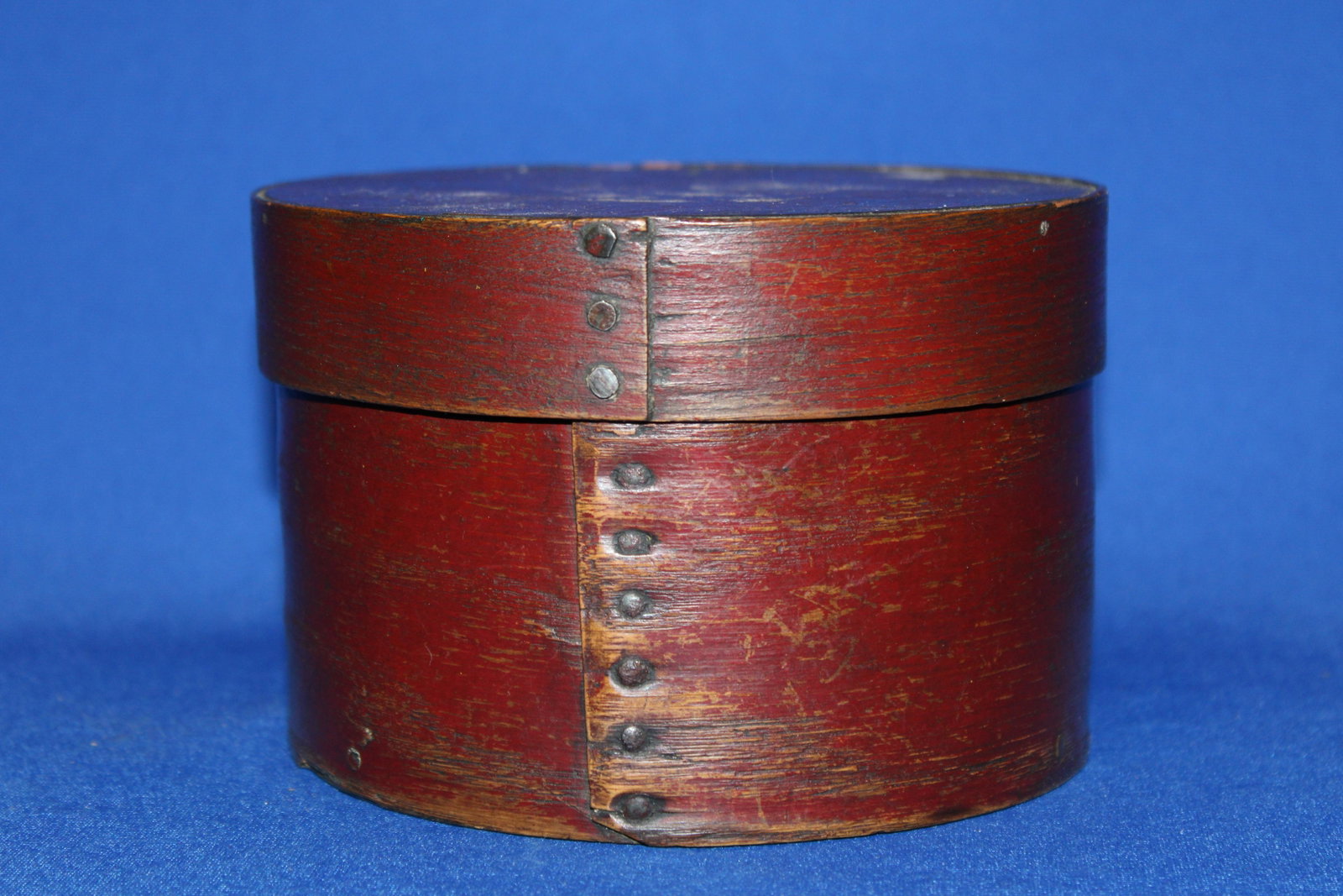 1800S Daniel Craig Wilton NH Red Painted Pantry Box: 1800S Daniel Craig Wilton NH Signed Red Painted Bentwood Pantry Box - 6" W x 4" H.