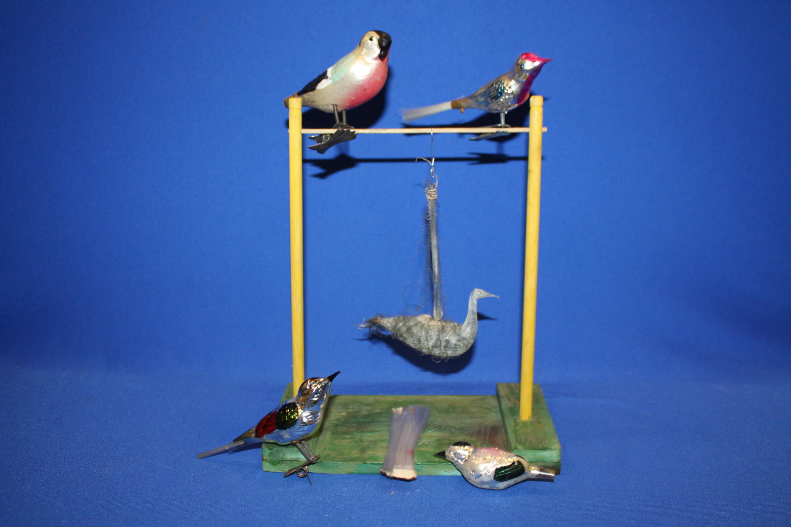 Christmas Blown Glass Bird Ornaments Includes Clip On: Christmas Blown Glass Bird Ornaments Includes Clip On - 3 clip on birds, another lacking clip; wired bird, includes extra spun glass for tails.