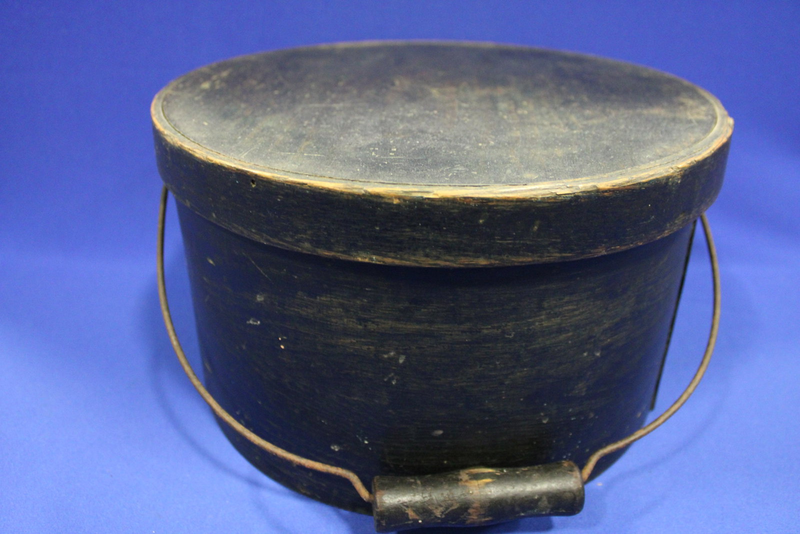 19th C Bentwood Pantry Box Dark Green Paint: 19th C Bentwood Pantry Box Dark Green Paint - swing handle, 11" x 7" H. No issues.
