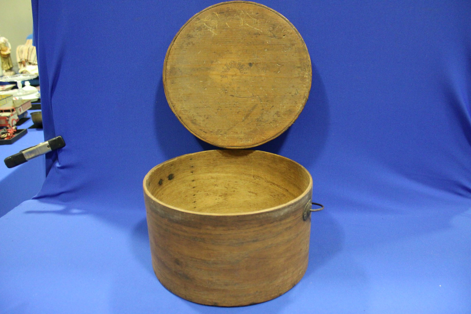 Signed N & J Howe & Company Oak Bentwood Pantry Box: Signed N & J Howe & Company Oak Bentwood Pantry Box - hinged swing handle, 12 x 7" H. No issues.