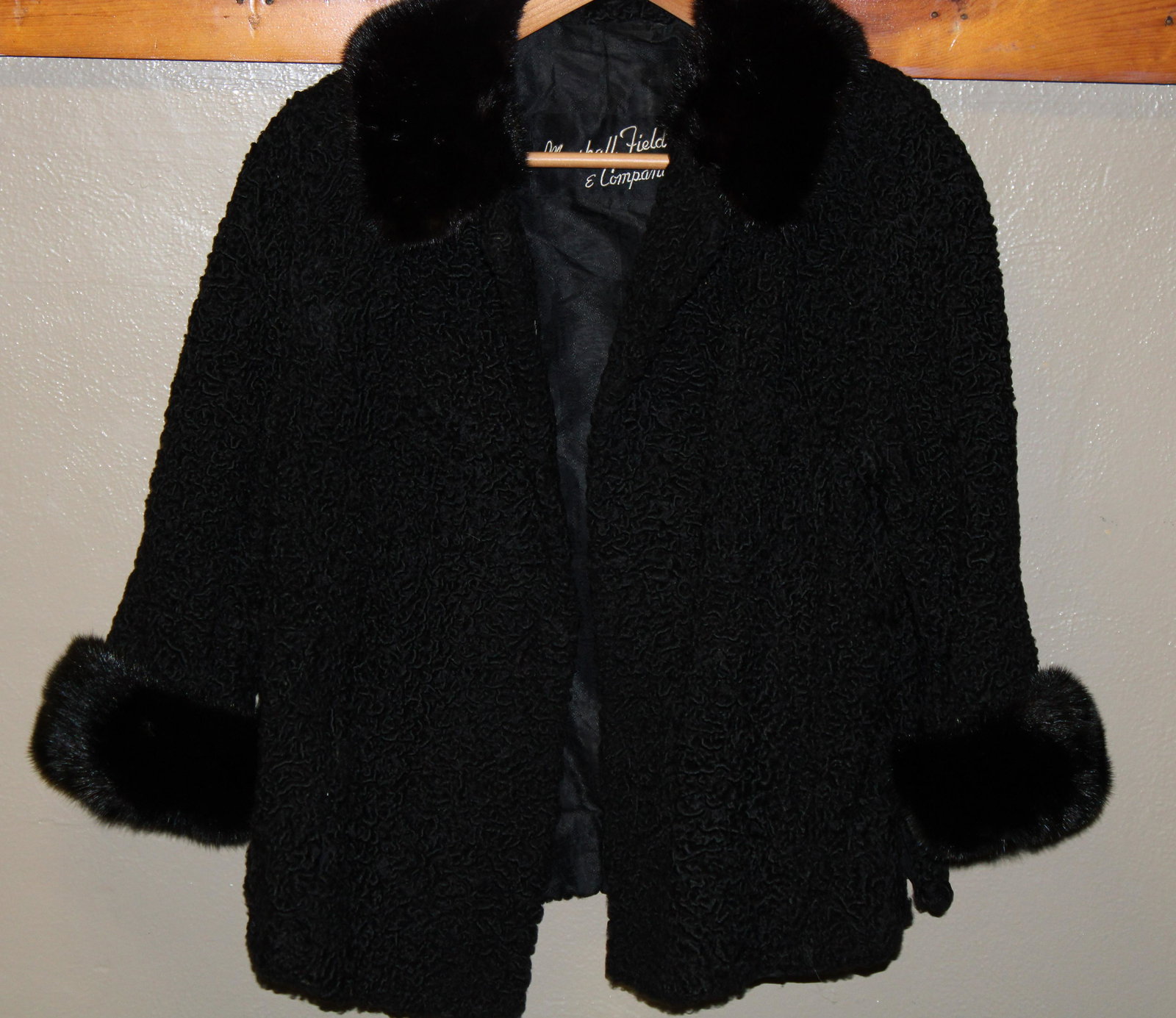 1930-50s Lambs Wool Evening Short Jacket (1 of 3)