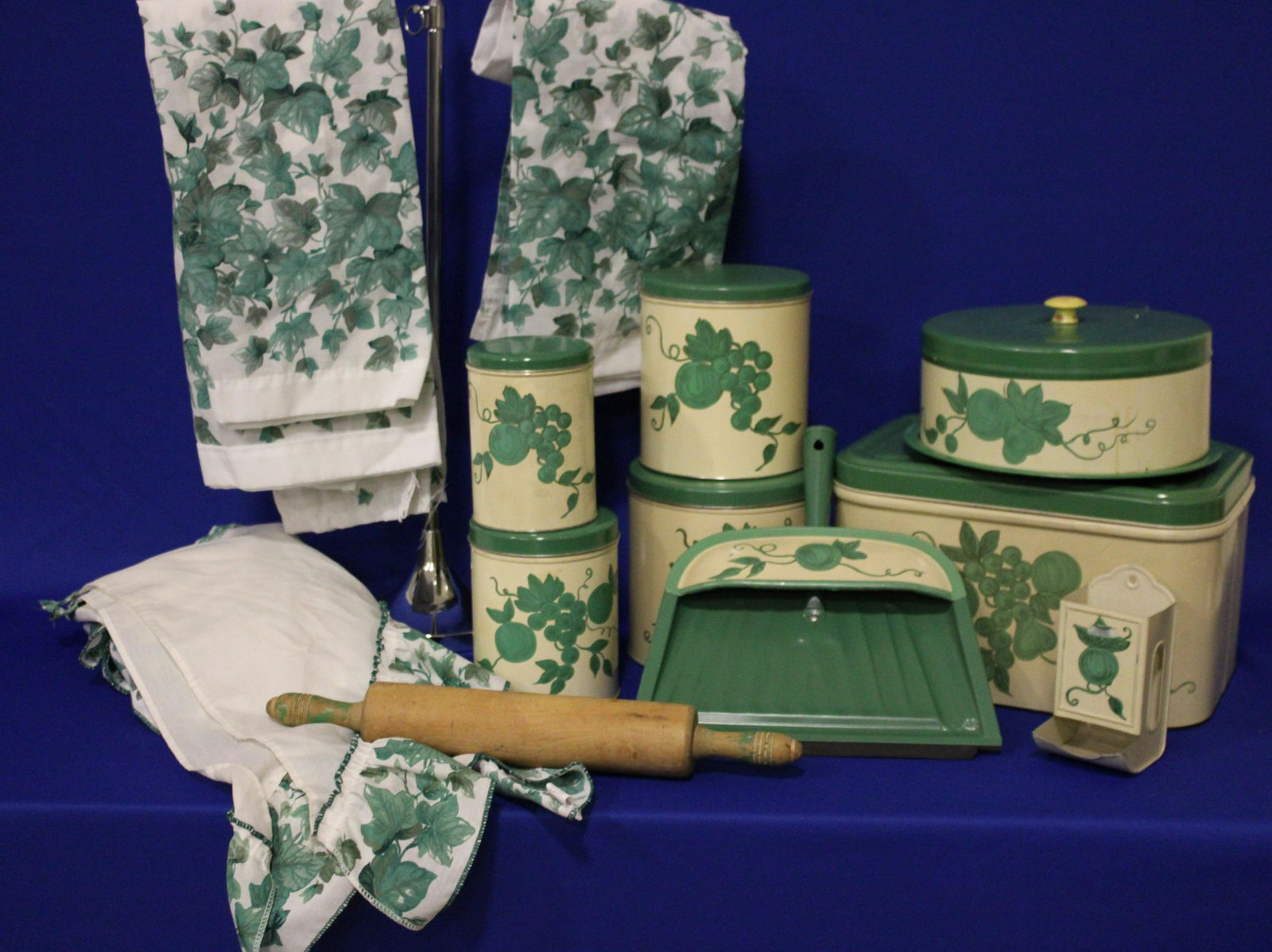 1950-1960s Green and Cream Canister Set (1 of 3)