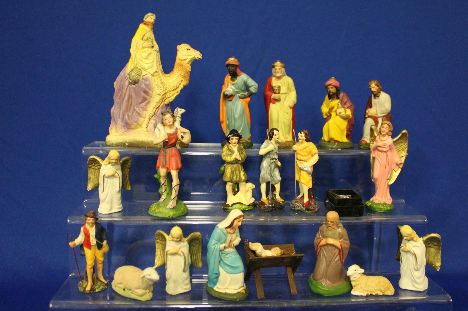 Christmas Nativity Figures, Most Germany (1 of 1)