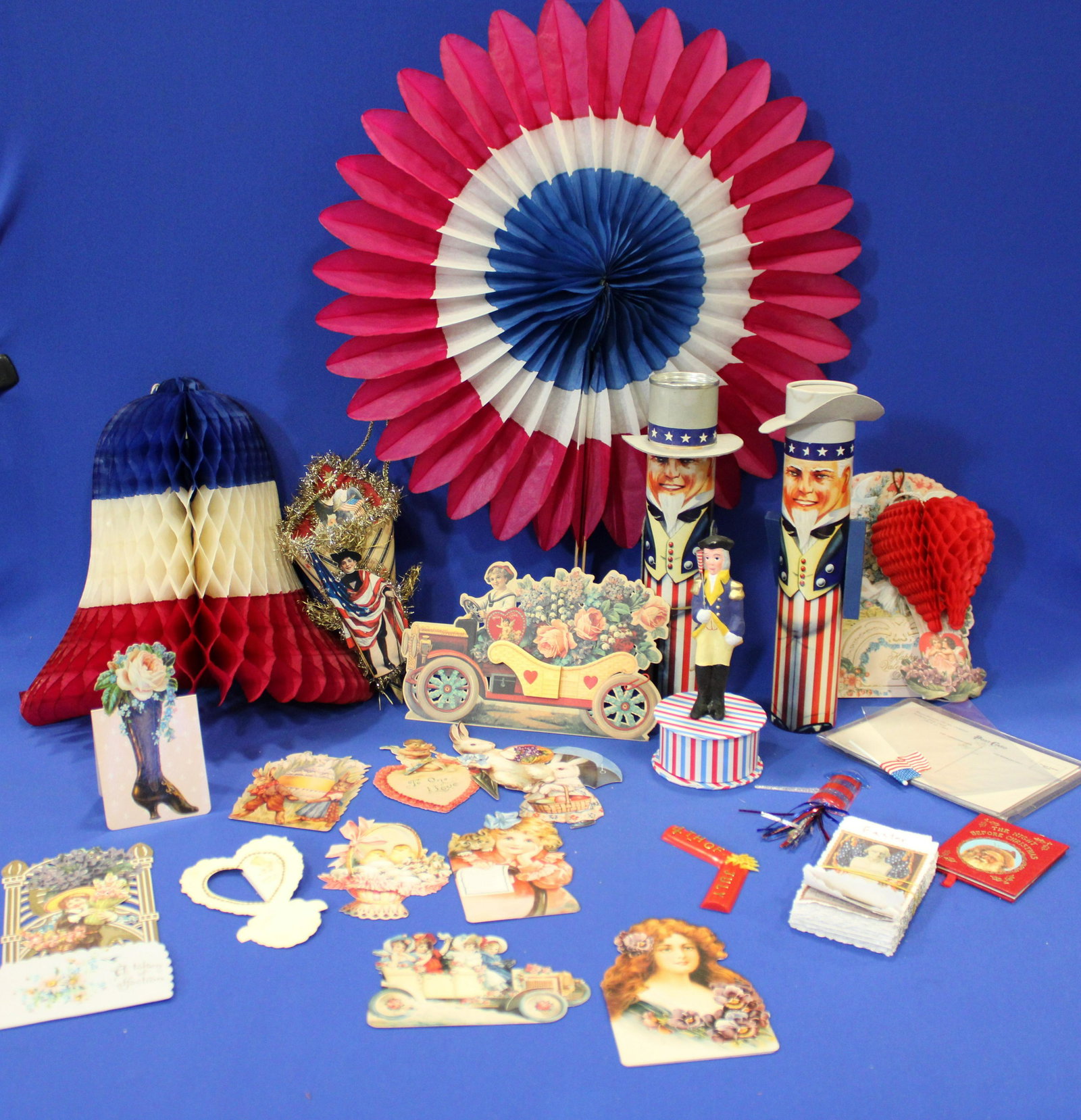 Group 4th of July Patriotic Hallmark Decorations (1 of 4)