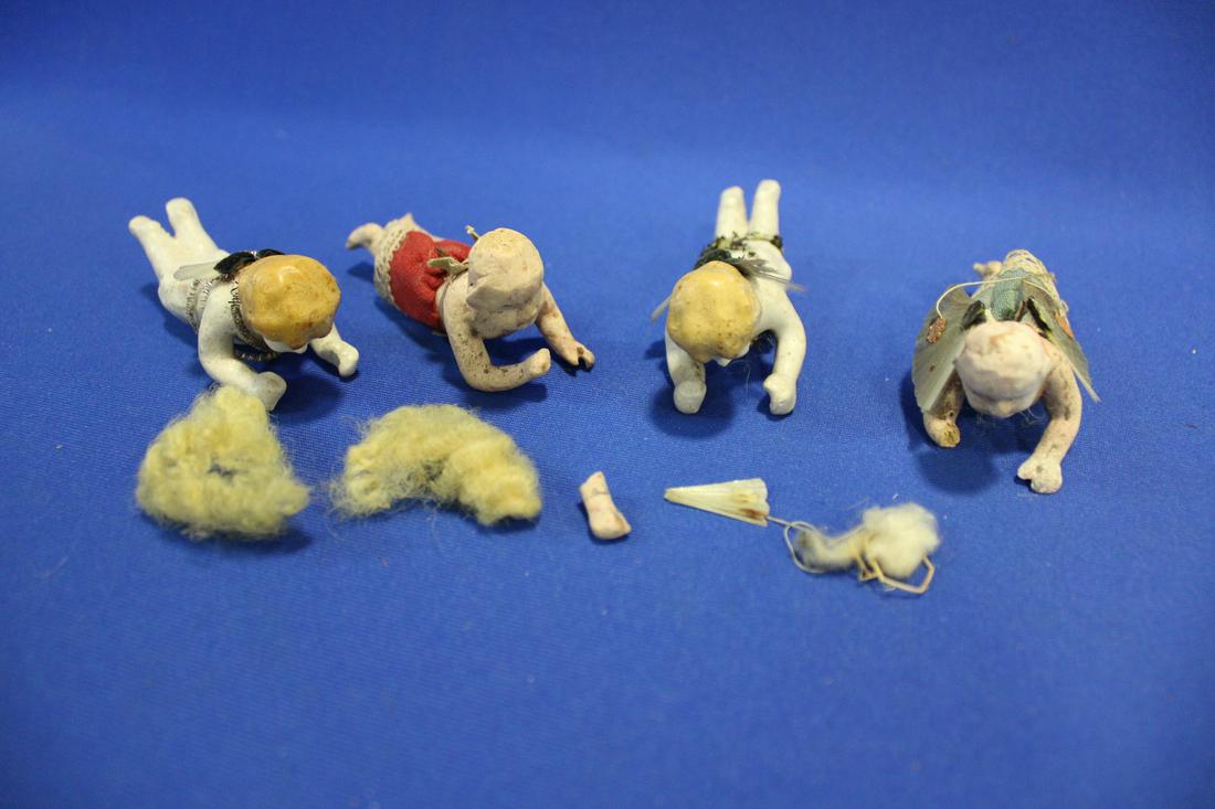 Lot of 4 Antique Christmas Tree Angels w/ Spun Glass Wings (1 of 2)