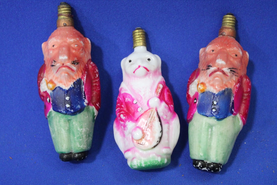 Christmas Tree Bulbs Cat & Lions Anthropomorphism (1 of 2)