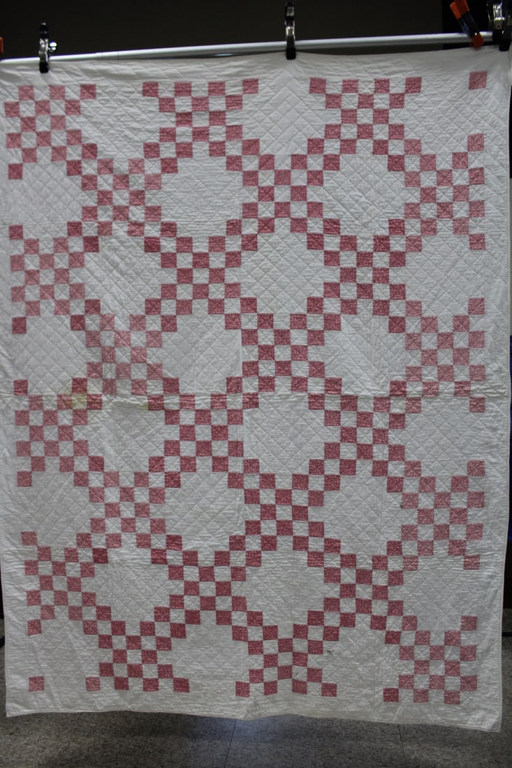 1930s Pink & White Irish Chain Quilt (1 of 3)