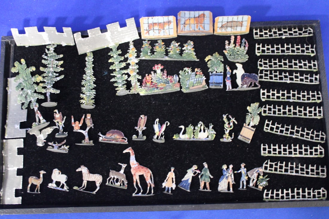 Miniature Lead Painted Zoo & Garden Figures (1 of 1)