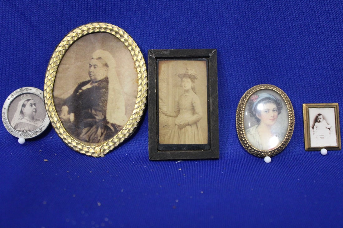 19th C Miniature Doll House Pictures in Frames (1 of 1)