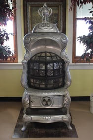 Favorite No. 71 Large Parlor Hard Coal Stove