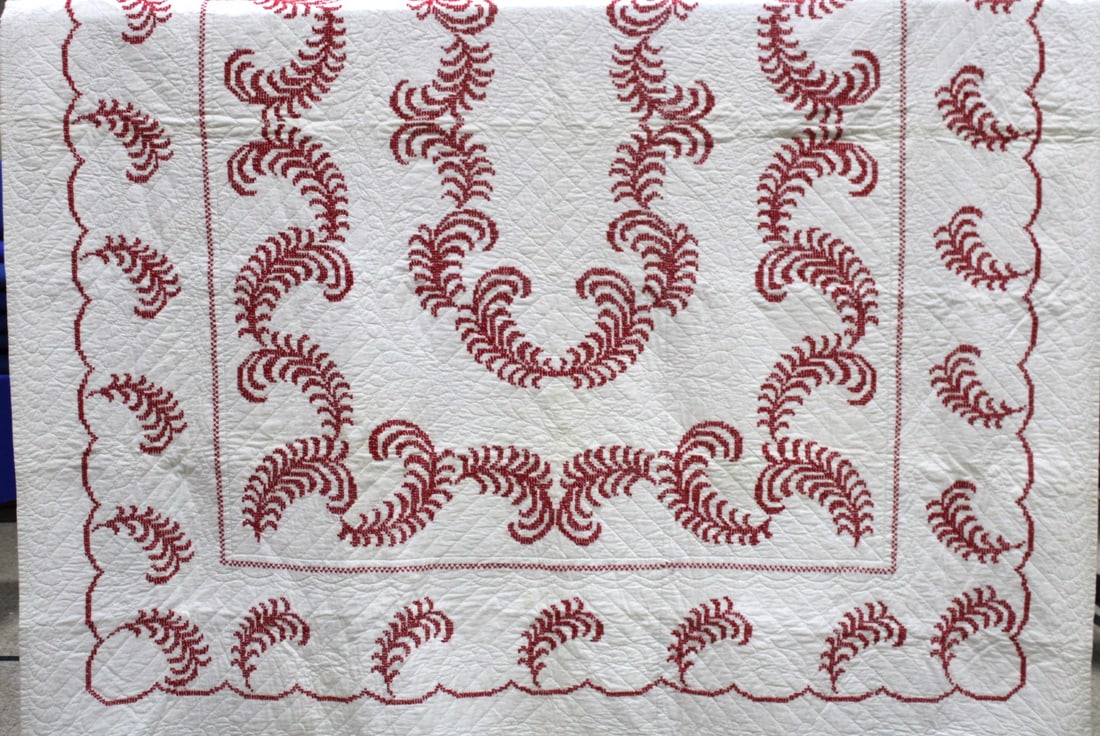 Red on White Cross-stitch Leaf Pattern: 91 x 82.