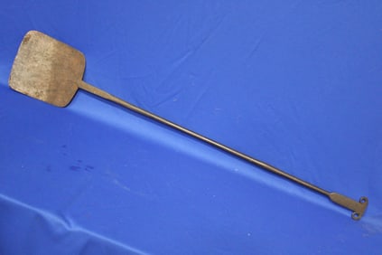 17-18th C Hand Wrought Peel w/Whale Tail Handle